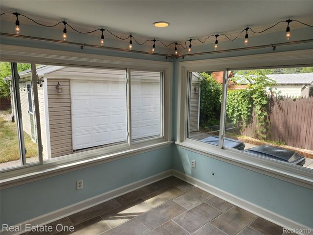 3659 Ellwood Avenue, Berkley, MI 48072