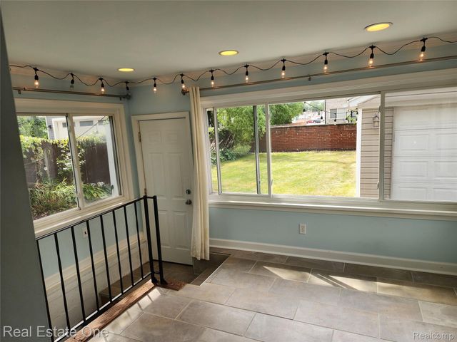 3659 Ellwood Avenue, Berkley, MI 48072