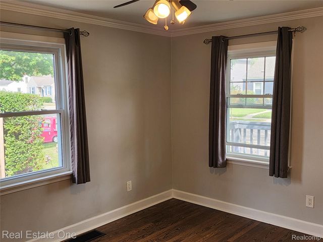 3659 Ellwood Avenue, Berkley, MI 48072