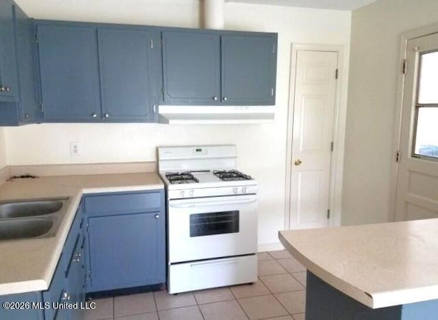 7105 Melrose Drive, Biloxi, MS 39532