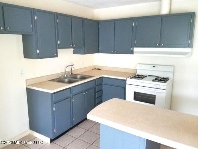 7105 Melrose Drive, Biloxi, MS 39532