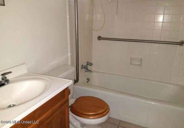 7105 Melrose Drive, Biloxi, MS 39532