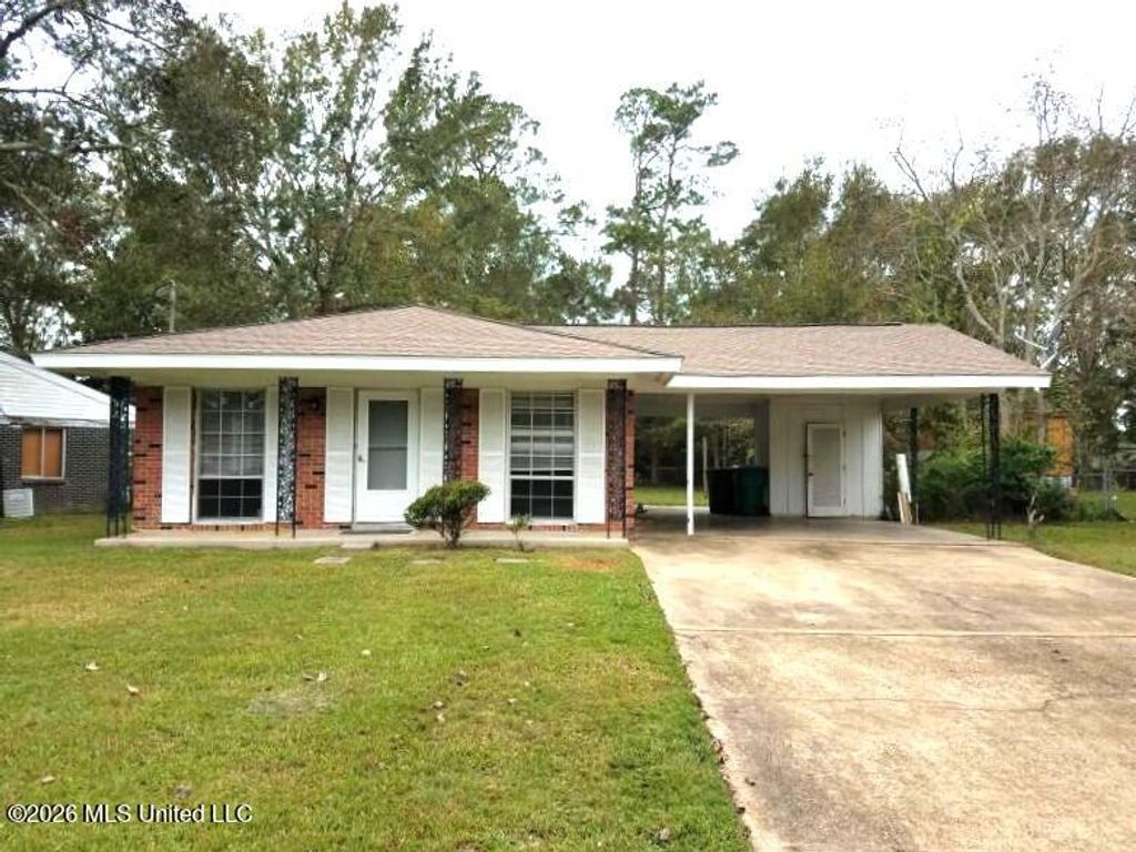 7105 Melrose Drive, Biloxi, MS 39532