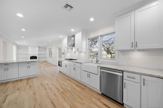 104 Grand Boulevard, Massapequa Park, NY 11762