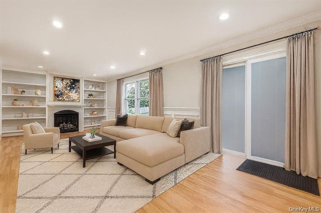 104 Grand Boulevard, Massapequa Park, NY 11762