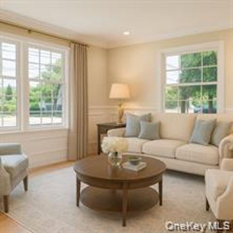 104 Grand Boulevard, Massapequa Park, NY 11762