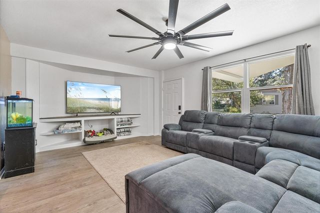 718 GRACIE COURT, Deland, FL 32720