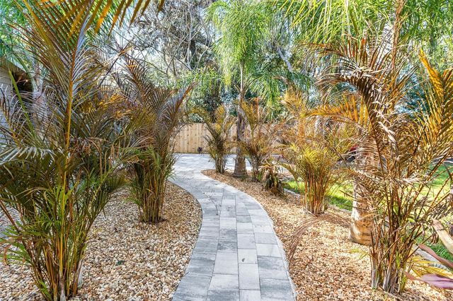 718 GRACIE COURT, Deland, FL 32720