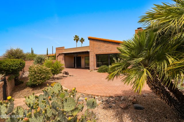 1899 W Vía De La Gloria, Green Valley, AZ 85622
