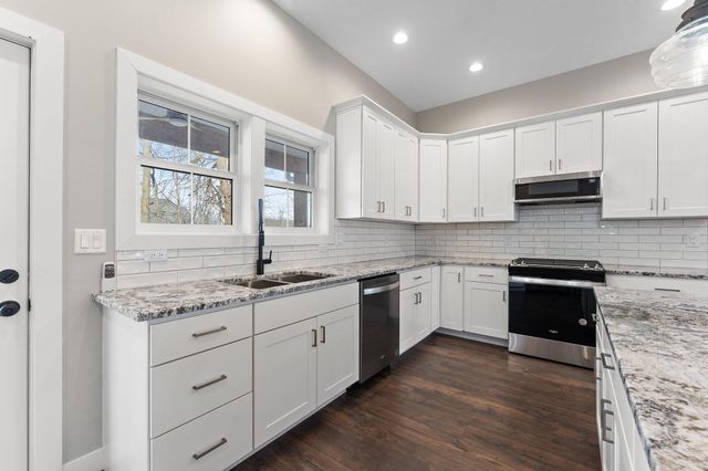 3574 S Maple Lane Court, La Porte, IN 46350