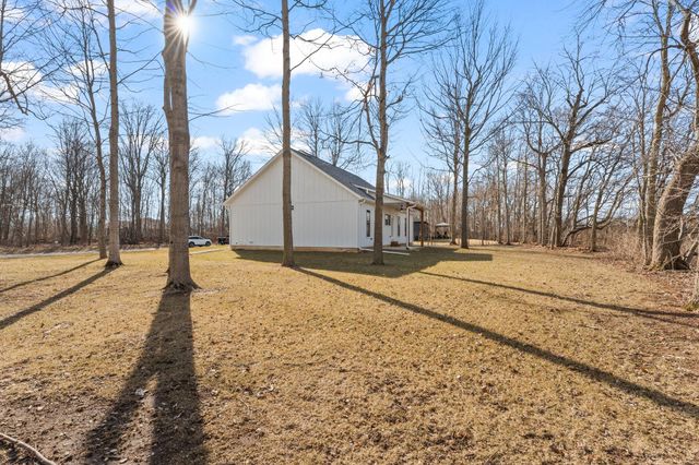 3574 S Maple Lane Court, La Porte, IN 46350