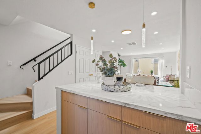 8515 Saturn Street 103, Los Angeles, CA 90035