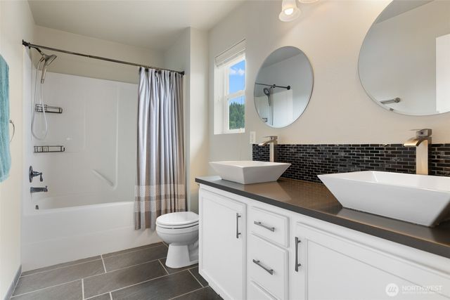 507 Meadowwood Drive SW, Olympia, WA 98502