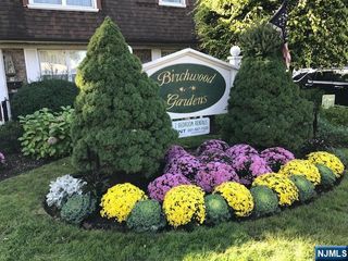 360 Knickerbocker Road 28, Dumont, NJ 07628
