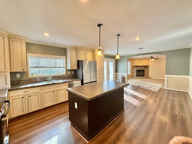 258 Woodhue, Bullard, TX 75757