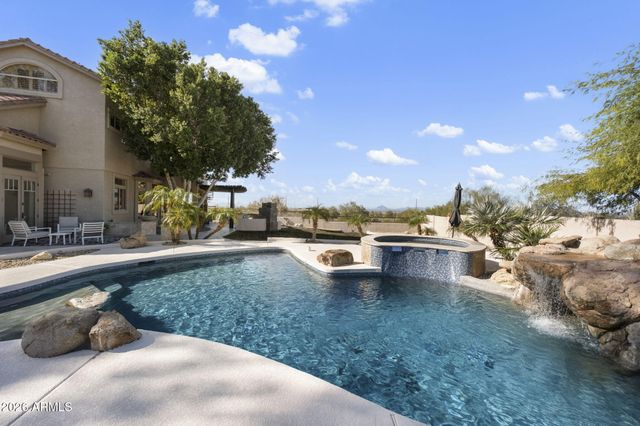 6910 E SADDLEBACK Circle, Mesa, AZ 85207