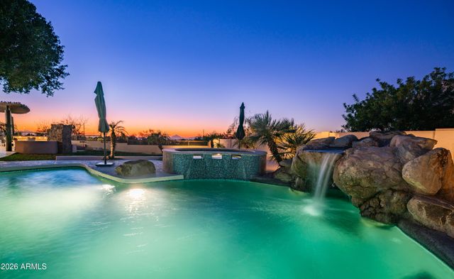 6910 E SADDLEBACK Circle, Mesa, AZ 85207