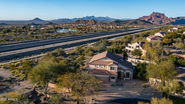 6910 E SADDLEBACK Circle, Mesa, AZ 85207