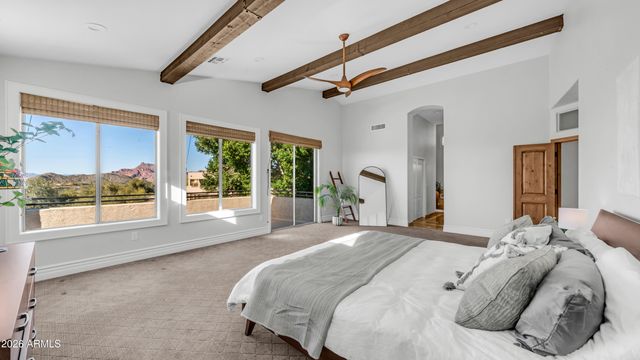 6910 E SADDLEBACK Circle, Mesa, AZ 85207