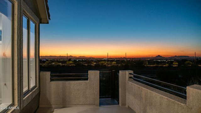 6910 E SADDLEBACK Circle, Mesa, AZ 85207