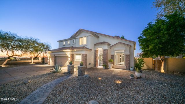 6910 E SADDLEBACK Circle, Mesa, AZ 85207