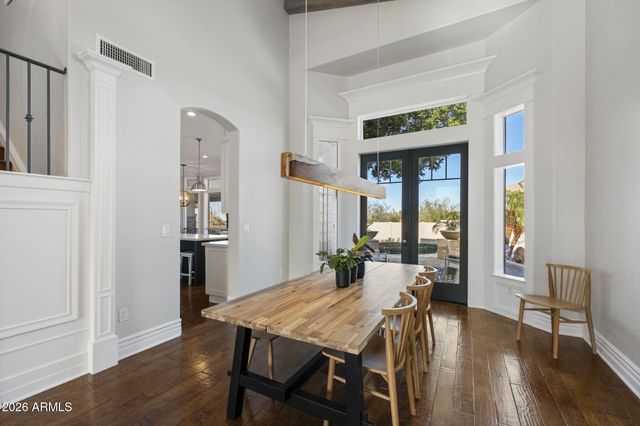 6910 E SADDLEBACK Circle, Mesa, AZ 85207