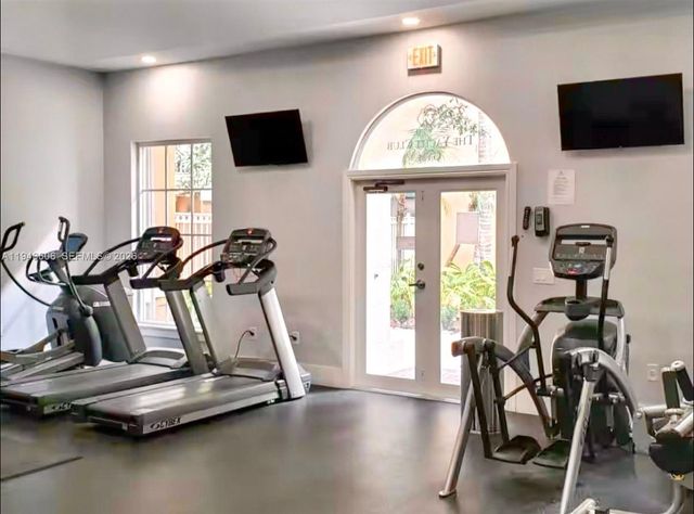 19701 E Country Club Dr 5605, Aventura, FL 33180