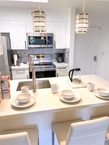 19701 E Country Club Dr 5605, Aventura, FL 33180