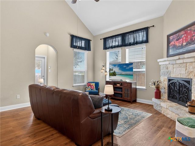 425 Timber Creek, Schertz, TX 78108