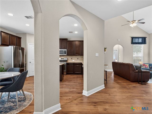 425 Timber Creek, Schertz, TX 78108
