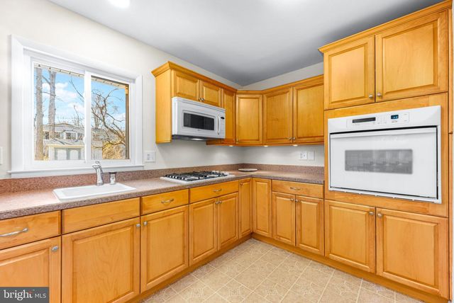 310 FERNWOOD, Severna Park, MD 21146