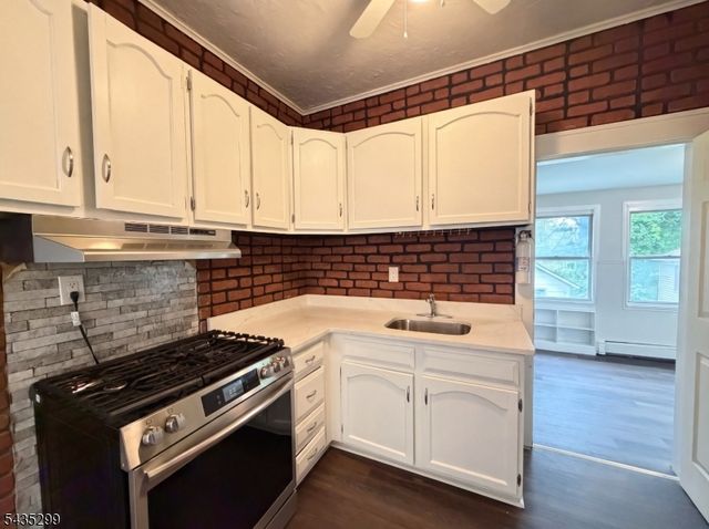 20 Alpine Rd, Montville Twp., NJ 07082
