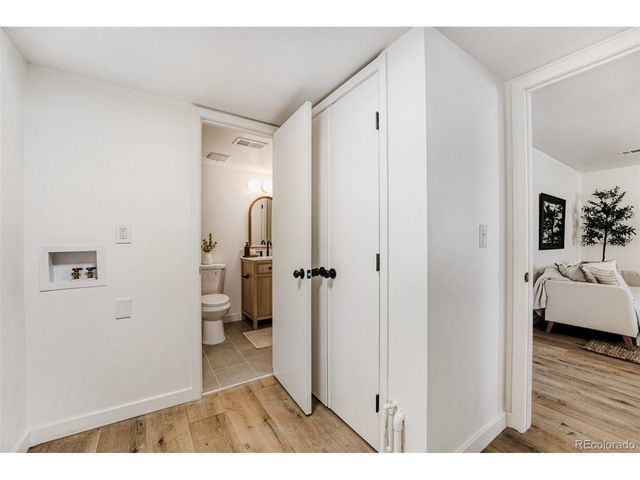 3023 S Ursula Cir 302, Aurora, CO 80014
