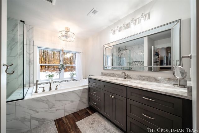 10711 Stump Street, Grand Haven, MI 49417