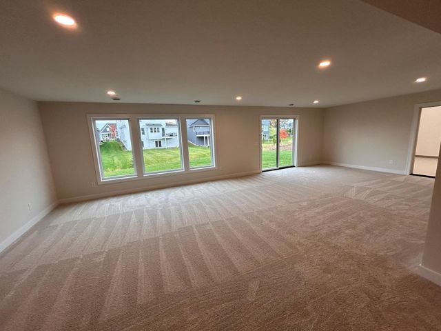 4181 Arbor Drive, Woodbury, MN 55129