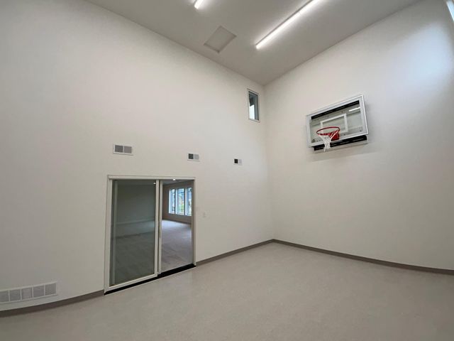 4181 Arbor Drive, Woodbury, MN 55129