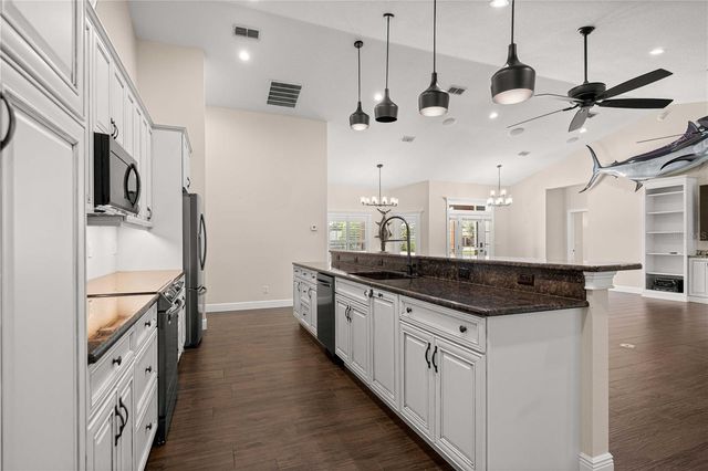 5927 NE 62ND COURT ROAD, Silver Springs, FL 34488