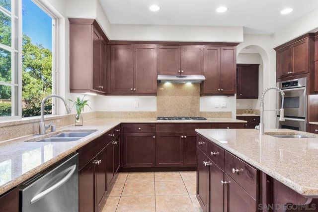 2957 Ranch Gate Rd, Chula Vista, CA 91914