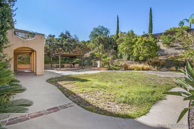 2957 Ranch Gate Rd, Chula Vista, CA 91914