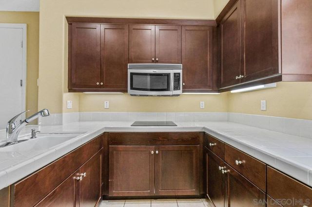 2957 Ranch Gate Rd, Chula Vista, CA 91914