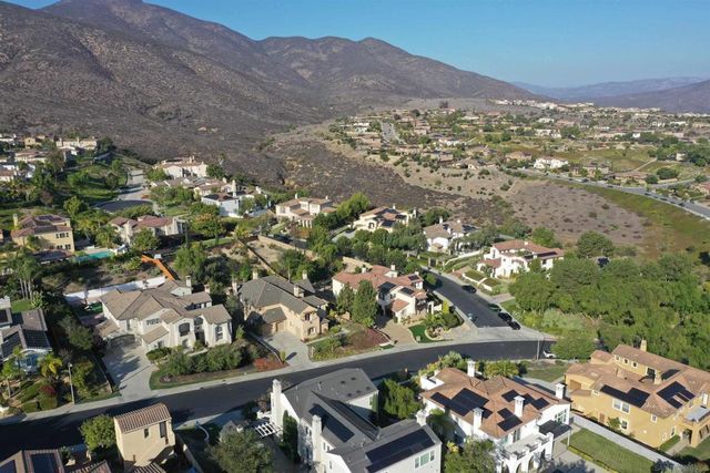 2957 Ranch Gate Rd, Chula Vista, CA 91914