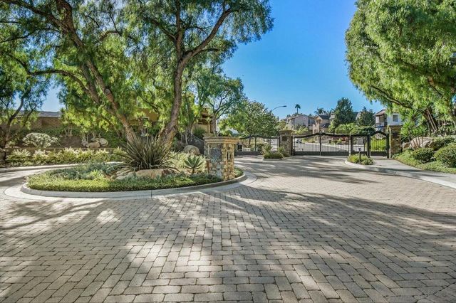 2957 Ranch Gate Rd, Chula Vista, CA 91914