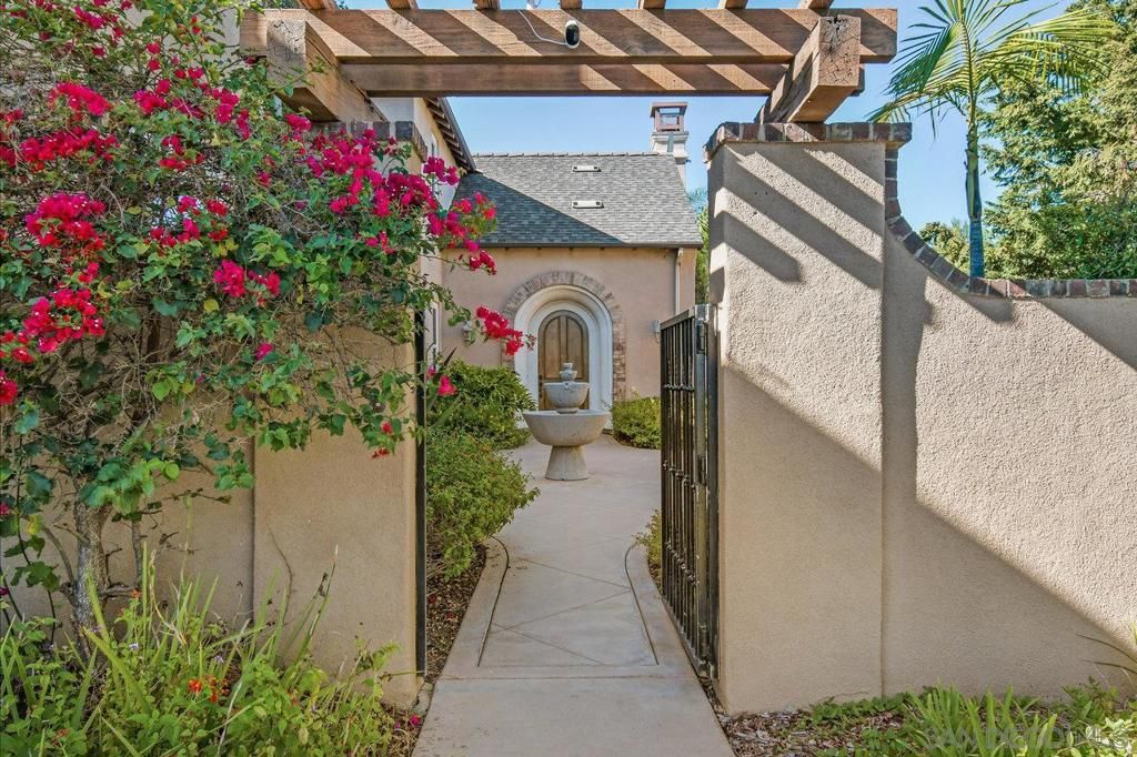 2957 Ranch Gate Rd, Chula Vista, CA 91914