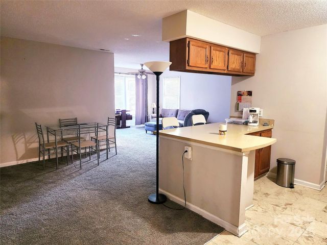6234 Rosecroft Drive, Charlotte, NC 28215
