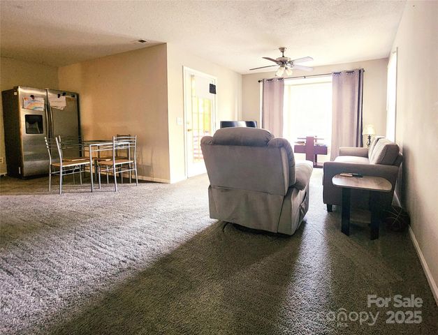 6234 Rosecroft Drive, Charlotte, NC 28215