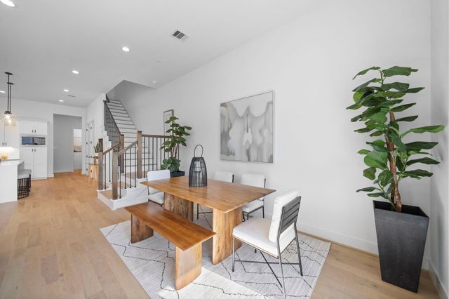 1524 W 21st St, Houston, TX 77008