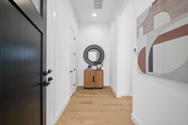 1524 W 21st St, Houston, TX 77008