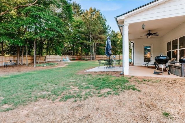 20 Woodbury Lane, Hull, GA 30646