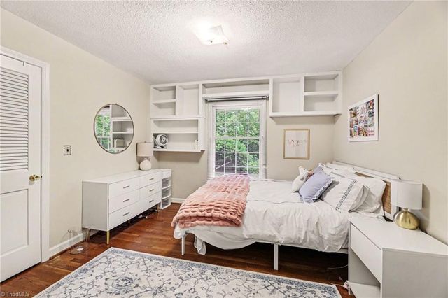 1128 Partridge Lane, Winston-salem, NC 27106