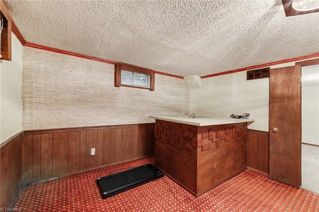 1128 Partridge Lane, Winston-salem, NC 27106